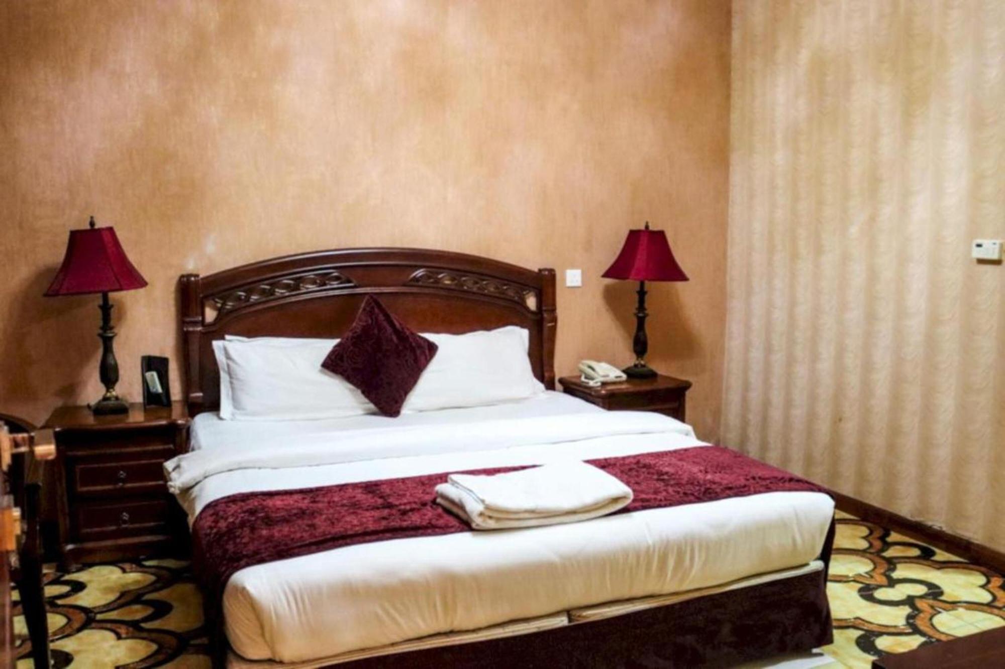 Palette Phoenix Hotel Dubai Exterior photo