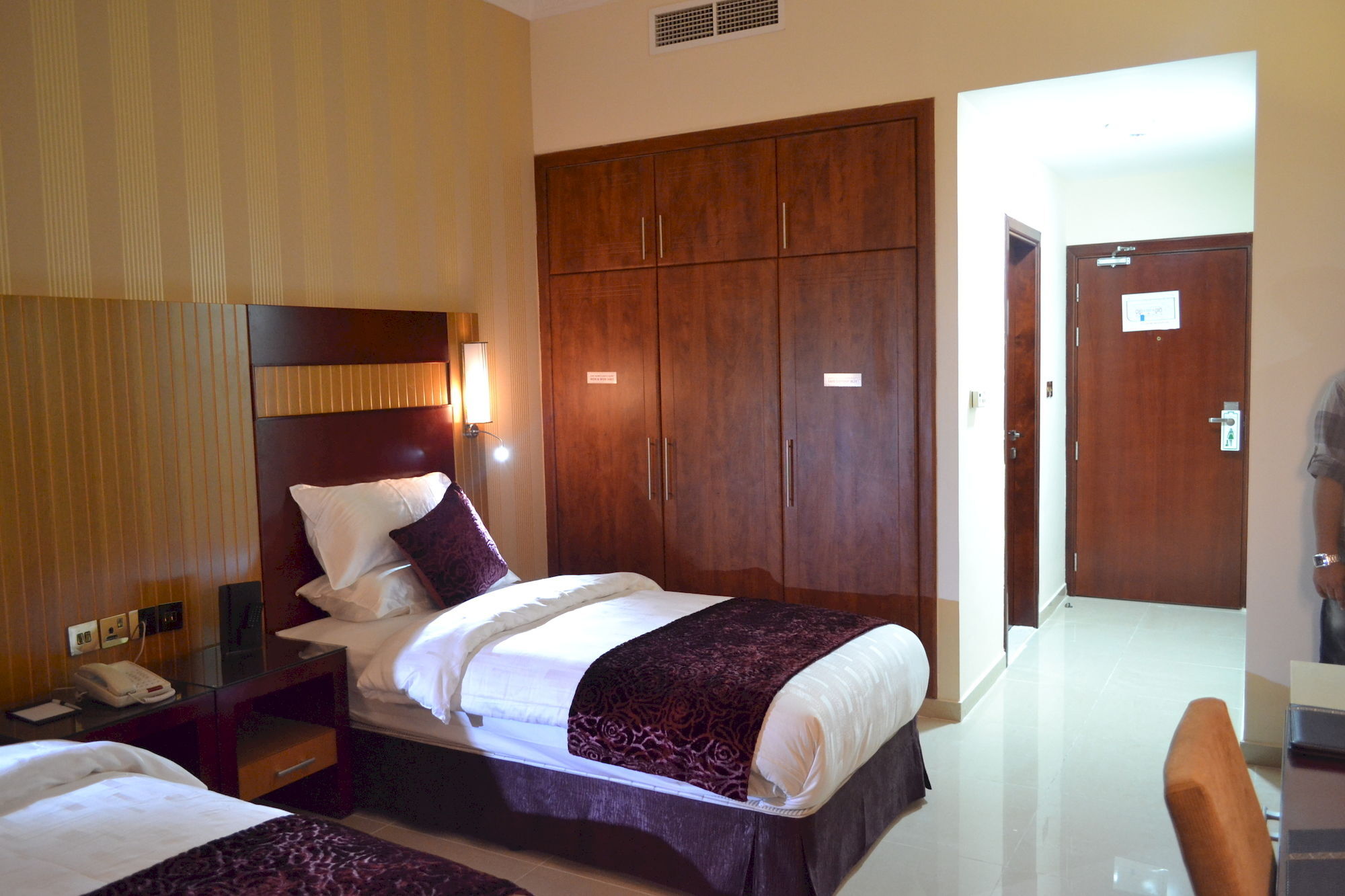 Palette Phoenix Hotel Dubai Exterior photo